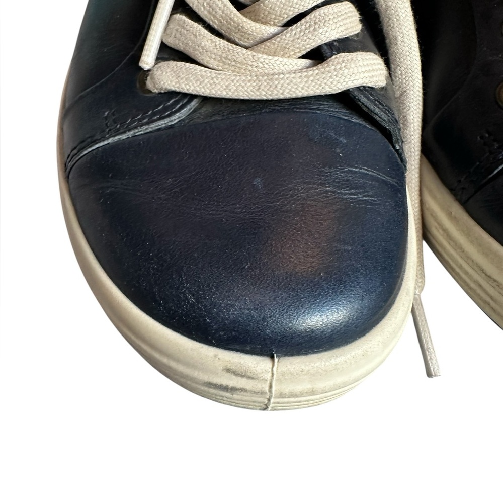 Ecco Soft 7 Leather Sneaker in Marine/Navy/Deep Blue - Size US8/8.5 - Picture 3 of 9